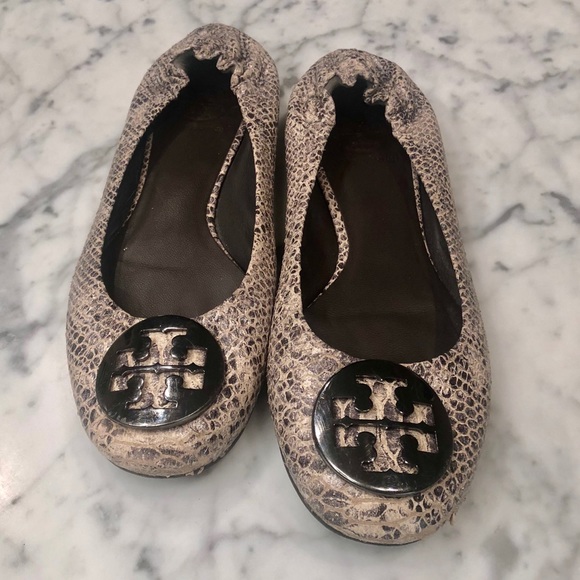 Tory Burch silver and light grey flats - Picture 3 of 3